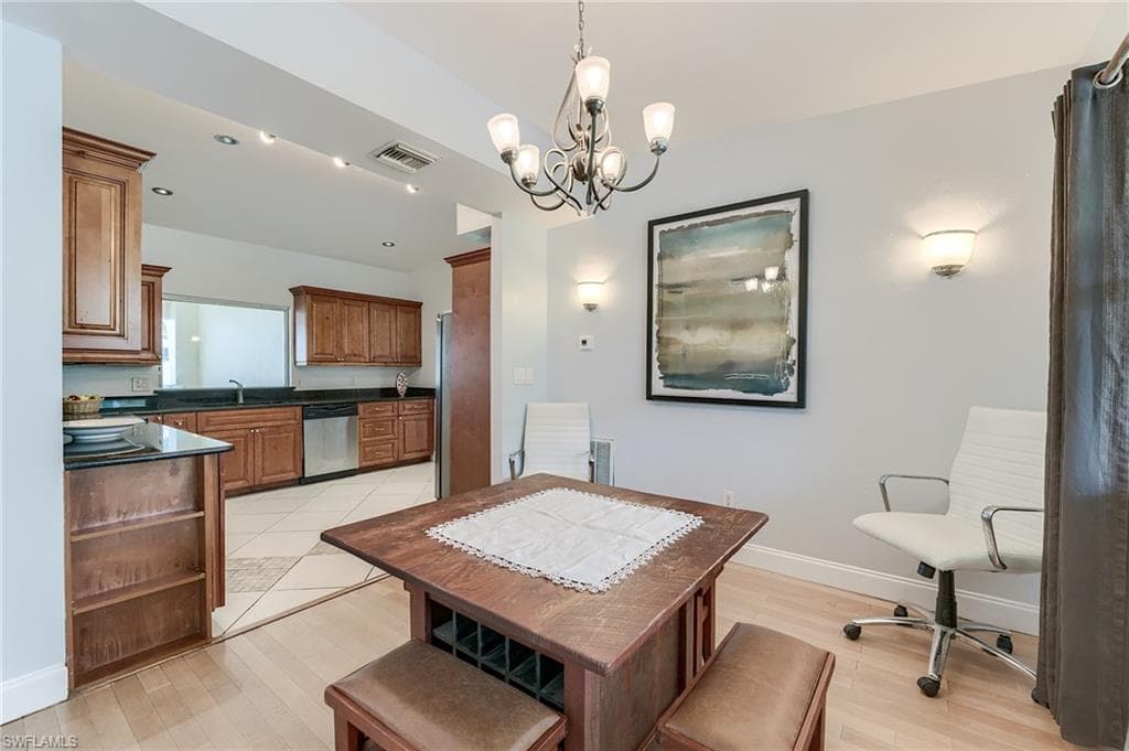 1443 Ricardo AVE-7