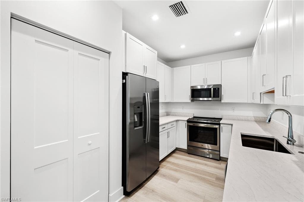 13104 Georges Cay PL-15