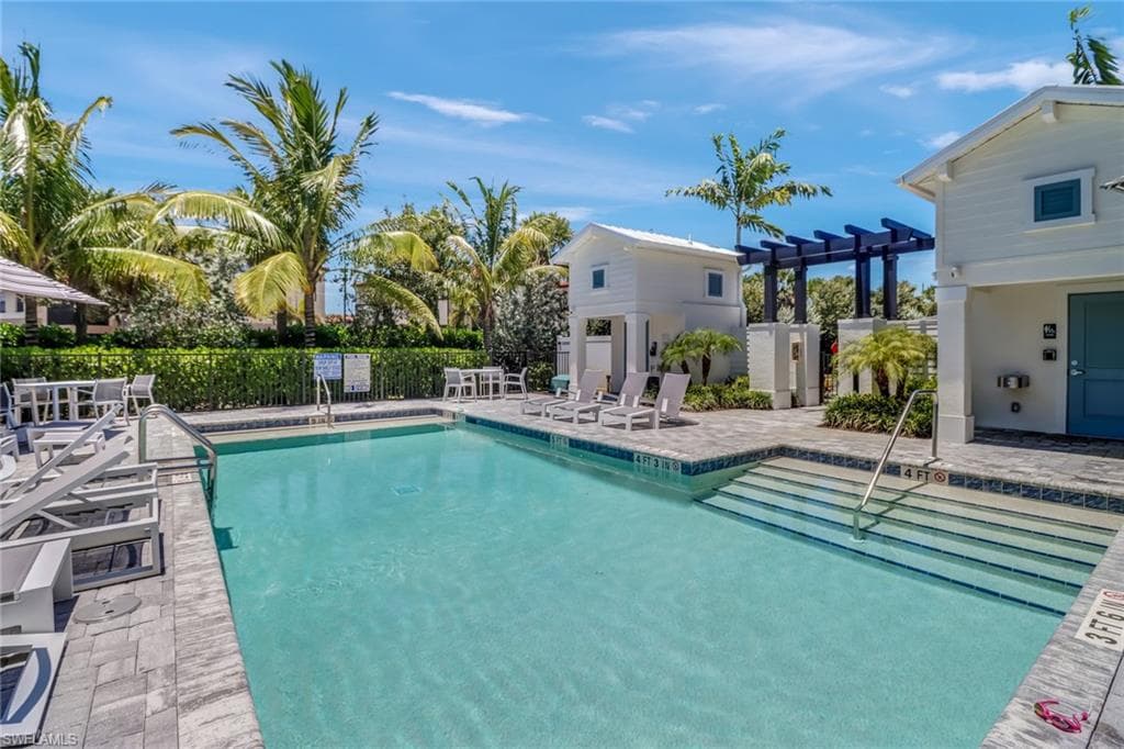12973 Pembroke DR-27