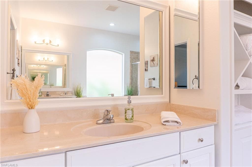 14059 Mirror CT-28