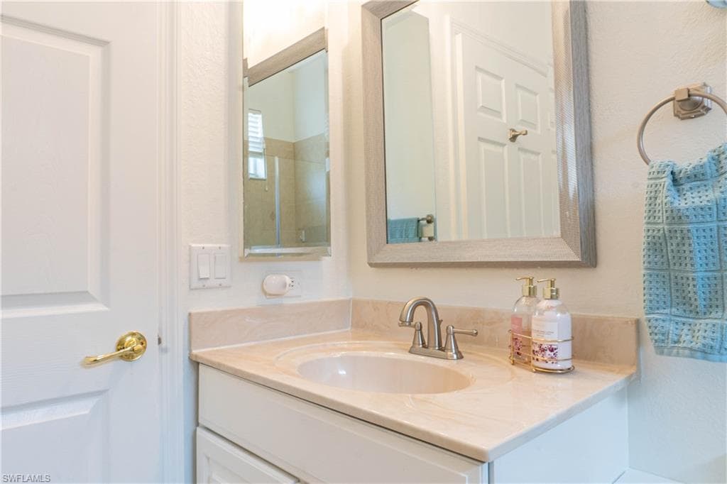 14059 Mirror CT-20