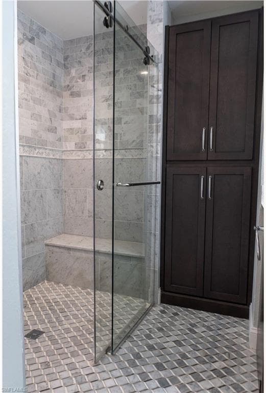 323 Washington CT-32