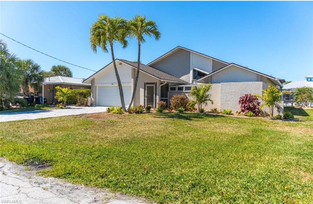 323 Washington CT-9