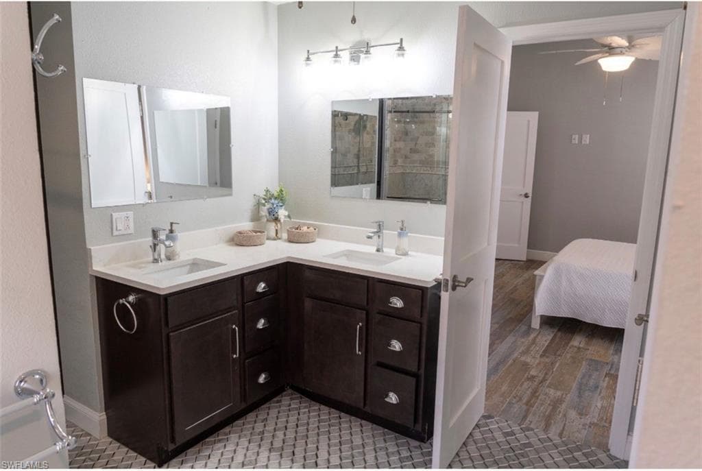 323 Washington CT-30