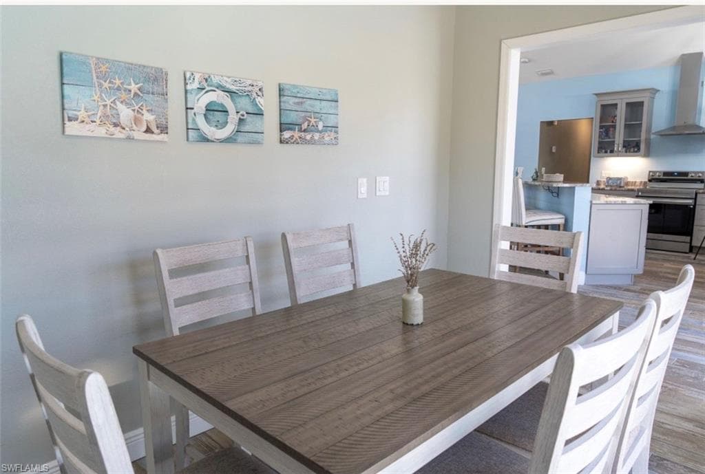 323 Washington CT-40