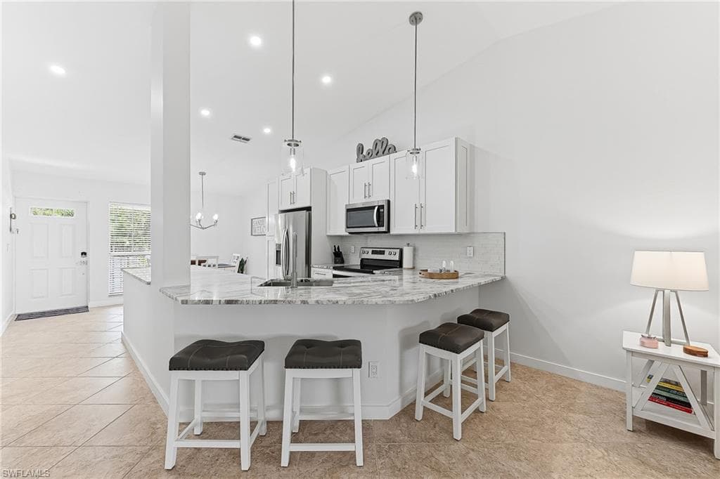 887 Gulf Pavilion DR 203-5