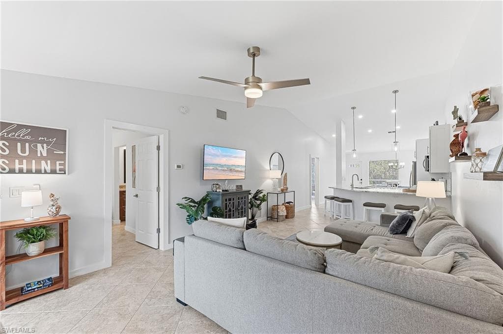 887 Gulf Pavilion DR 203-14