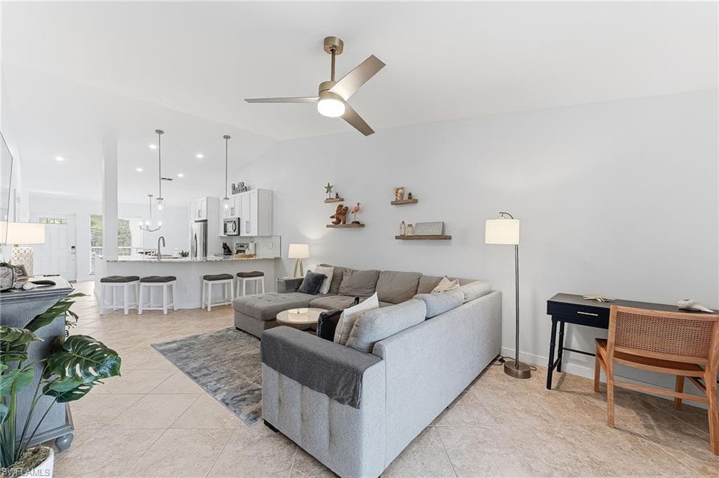 887 Gulf Pavilion DR 203-15