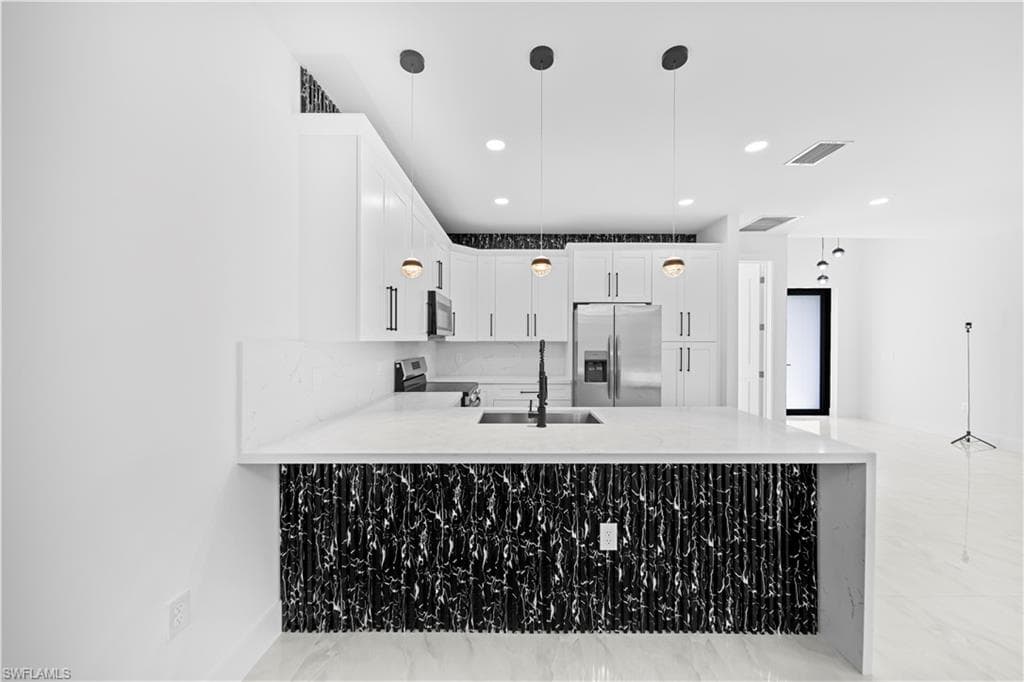 3701 Ida AVE N-9