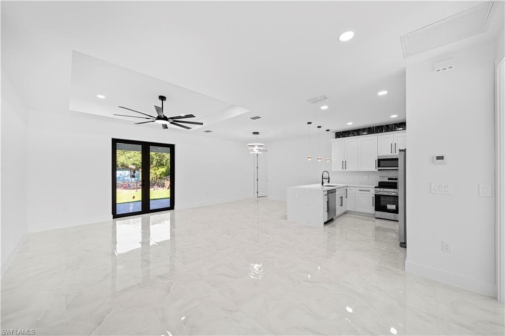 3701 Ida AVE N-18