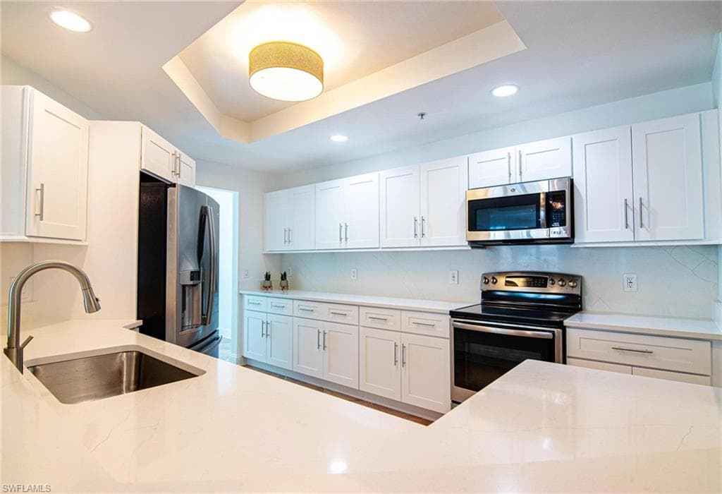 2743 1st ST 406-11