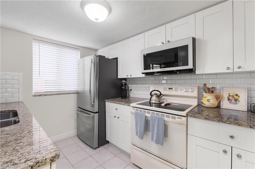 12620 Kenwood LN C-8