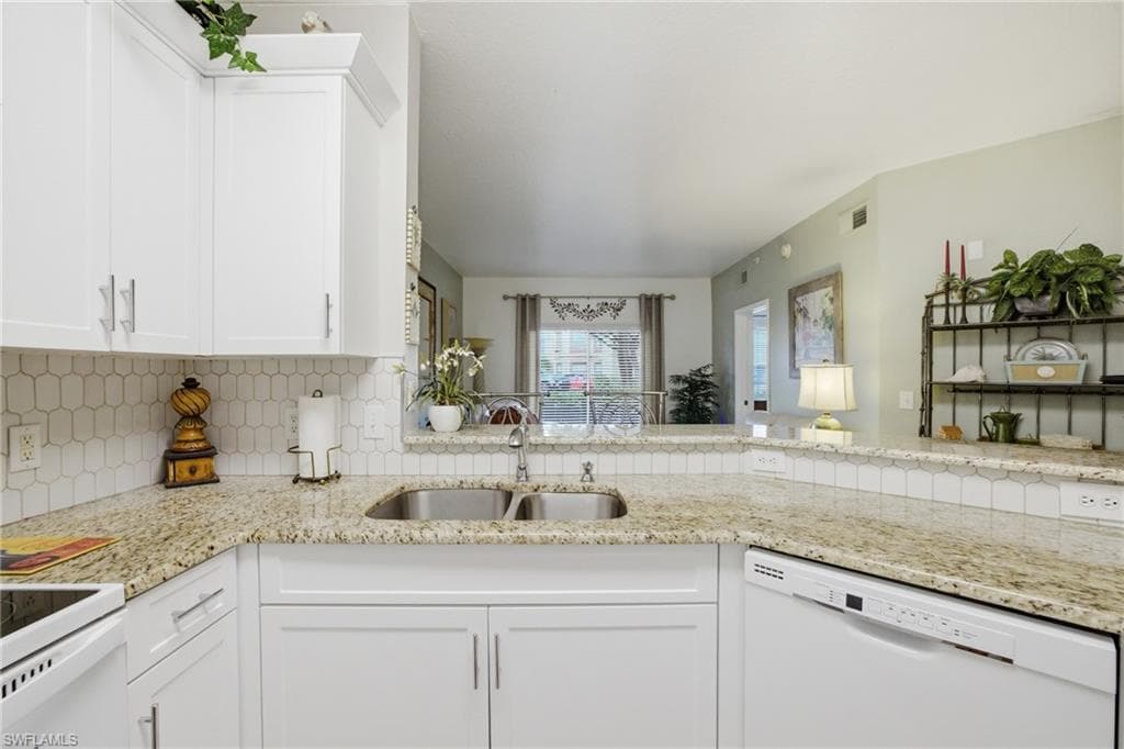 15605 Ocean Walk CIR 113-7