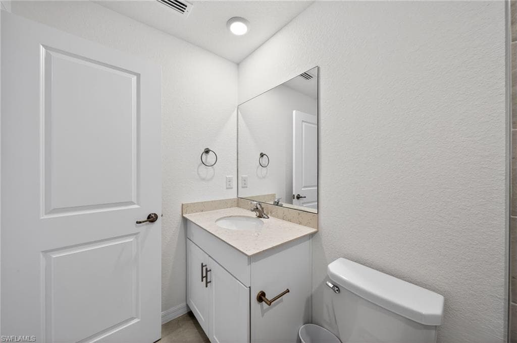 14275 Oviedo PL-17