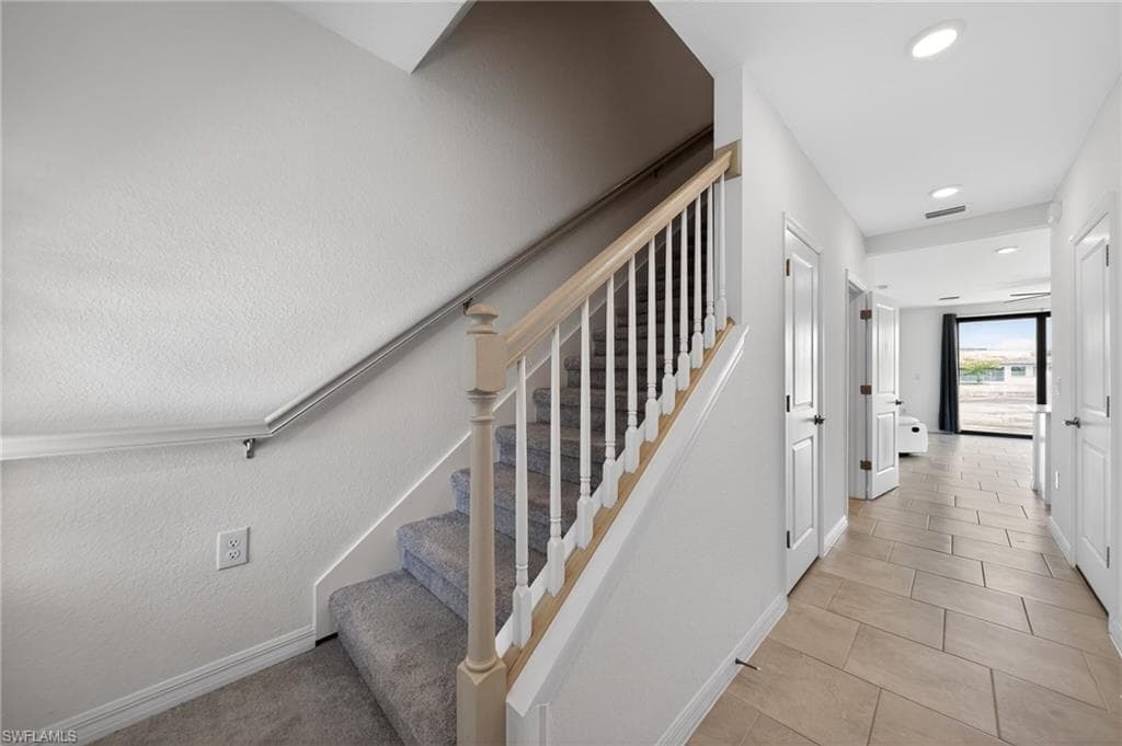 14275 Oviedo PL-3