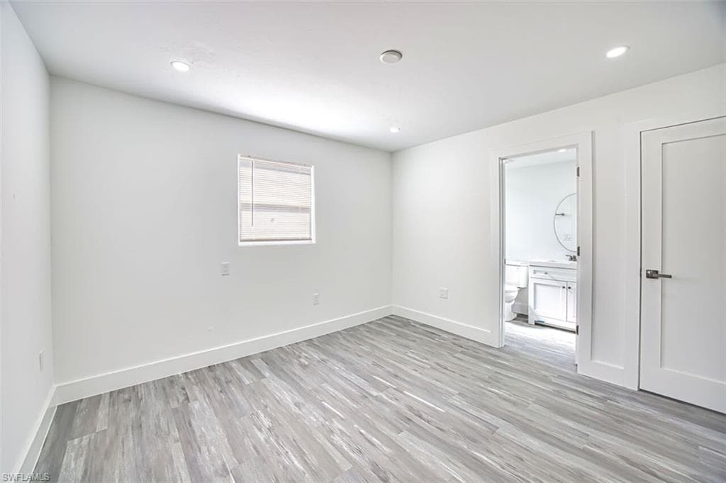 226 Fairweather LN-13