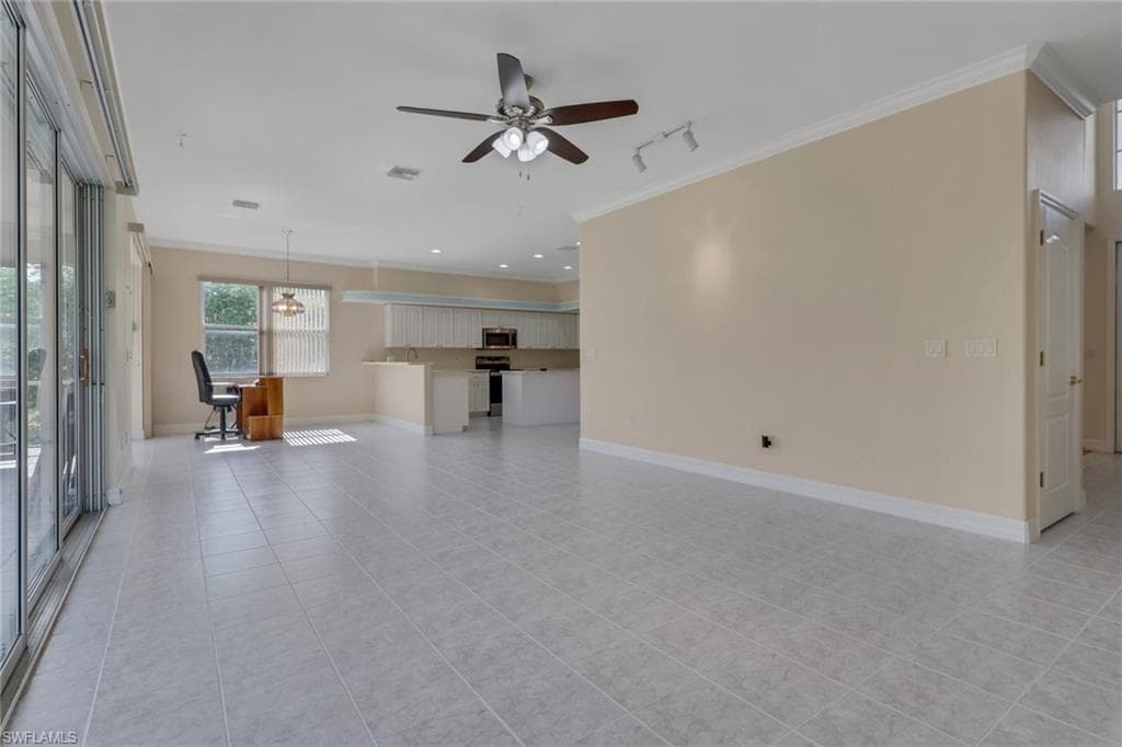 8711 KILKENNY CT-9