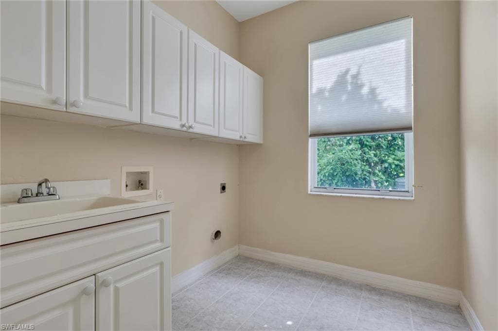 8711 KILKENNY CT-30
