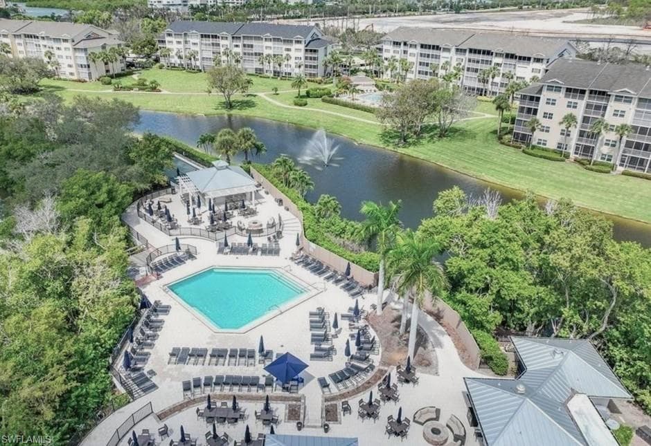 817 Carrick Bend CIR 101-2