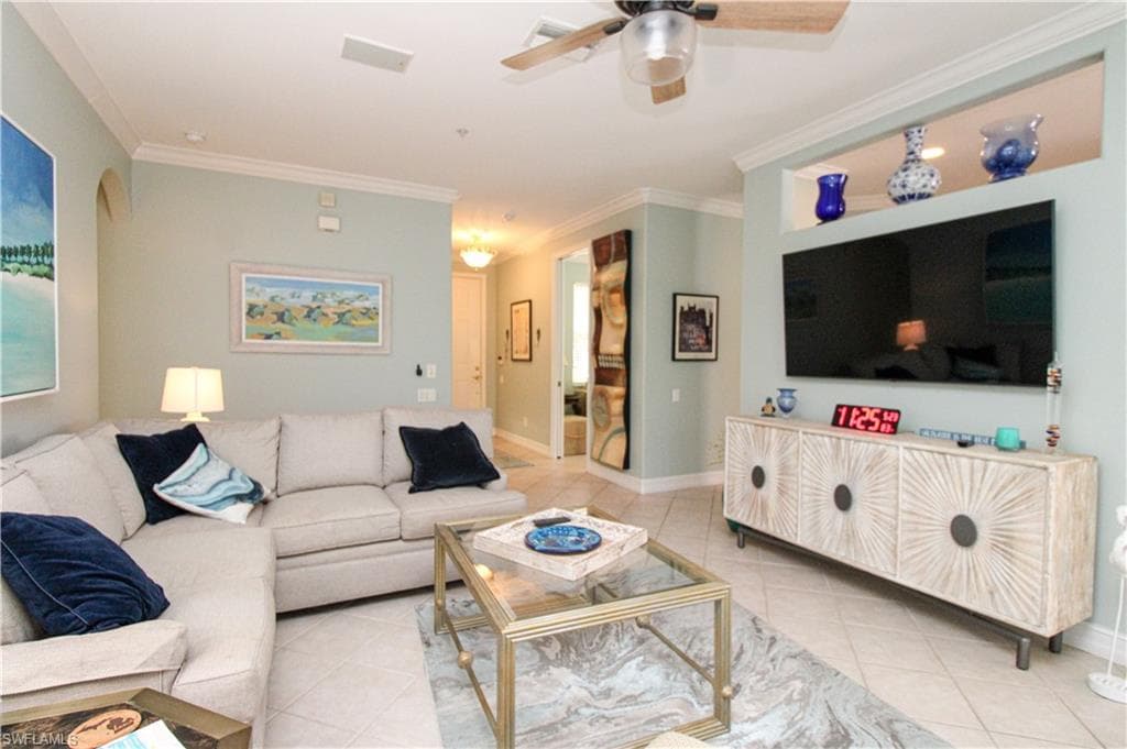 817 Carrick Bend CIR 101-22