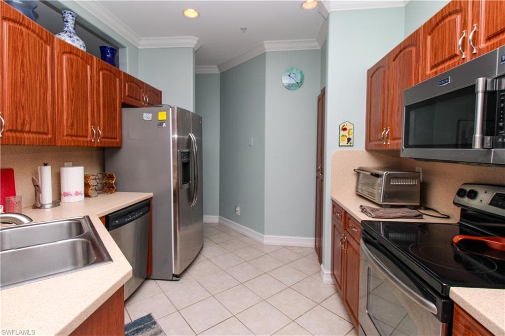 817 Carrick Bend CIR 101-32