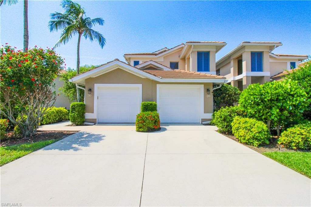 817 Carrick Bend CIR 101-1