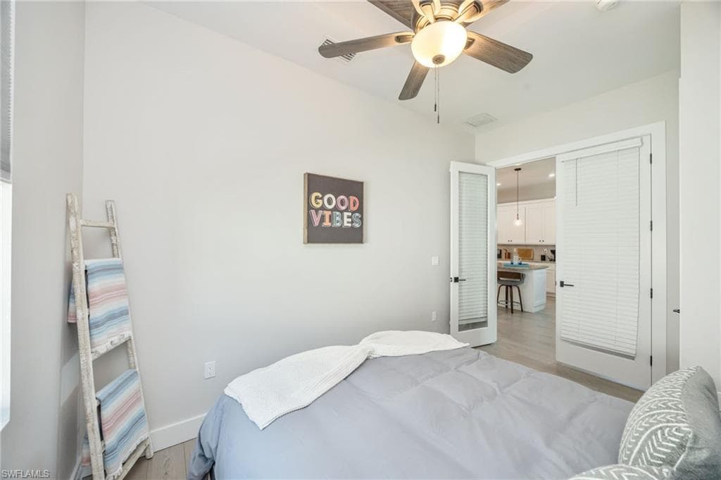 3552 Hibiscus AVE-17