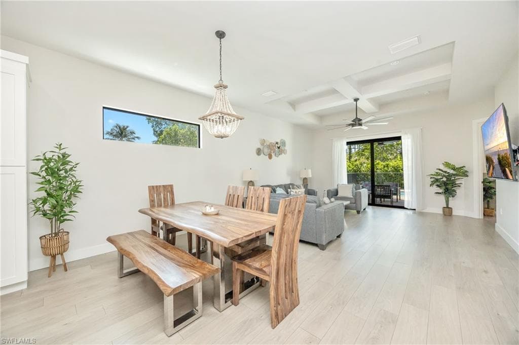 3552 Hibiscus AVE-9