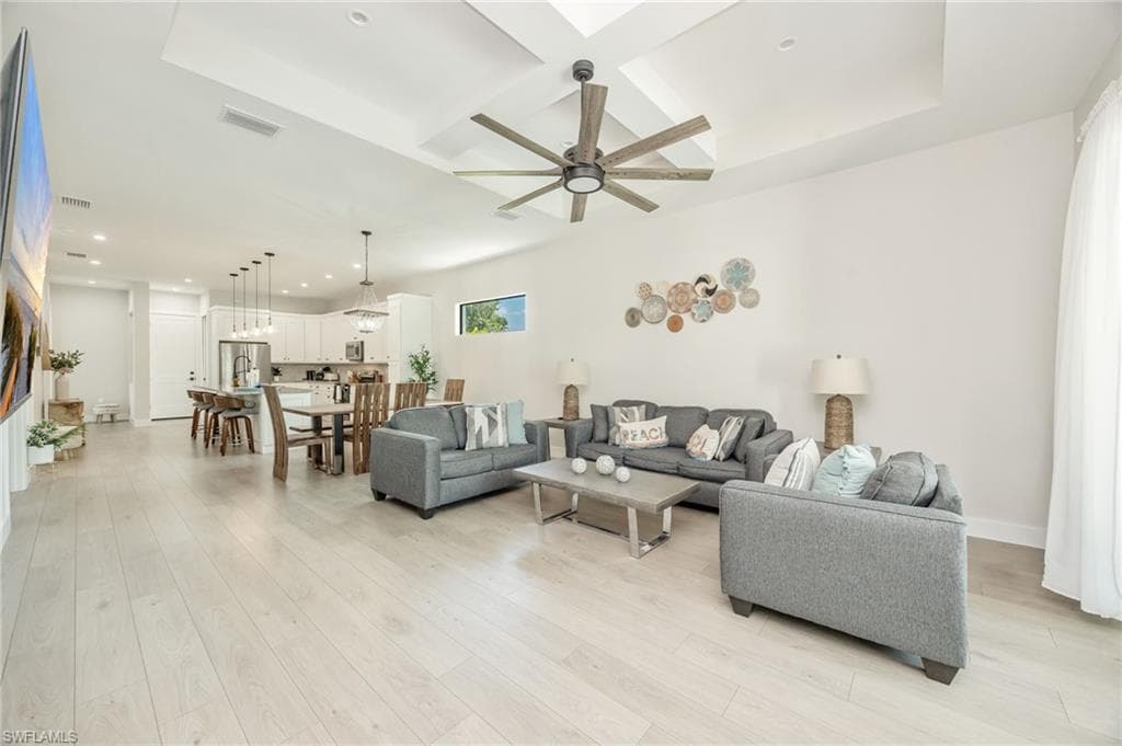 3552 Hibiscus AVE-4