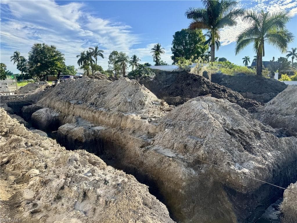 326 SHORE DR-23