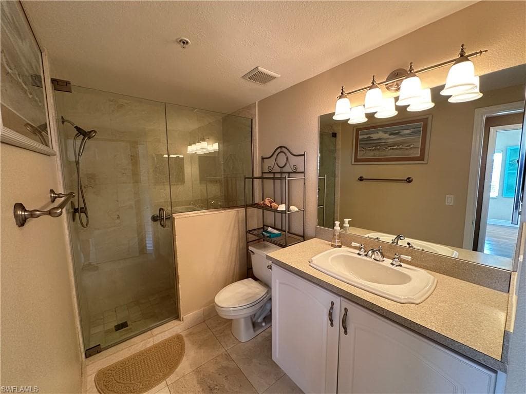 22748 Island Pines WAY 302-22