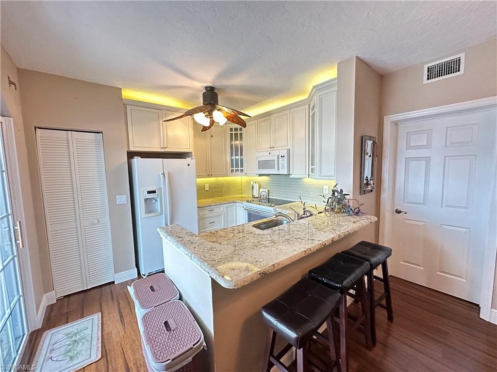 22748 Island Pines WAY 302-7