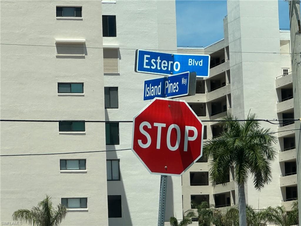22748 Island Pines WAY 302-28