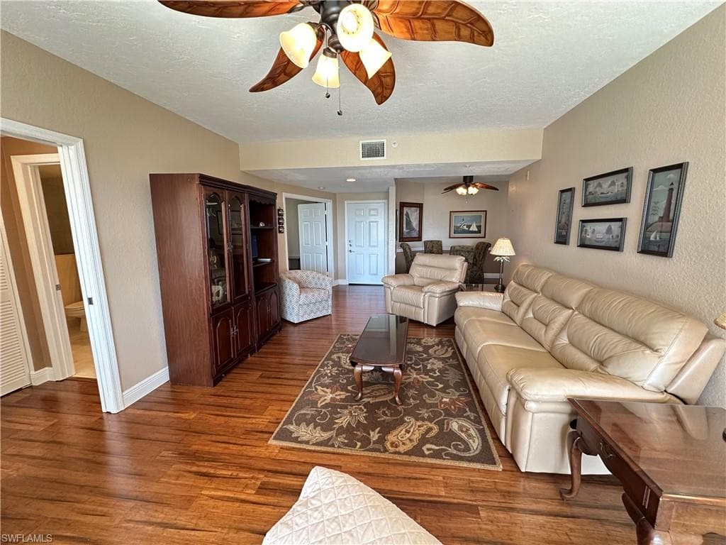 22748 Island Pines WAY 302-5
