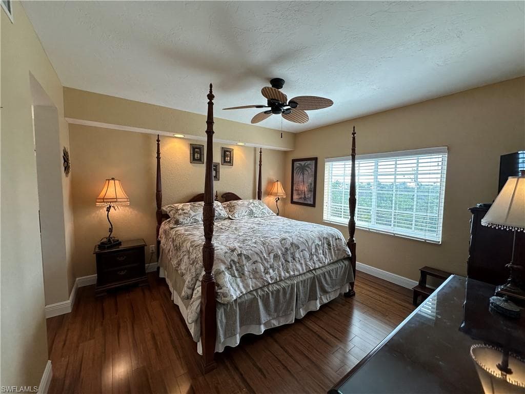 22748 Island Pines WAY 302-11