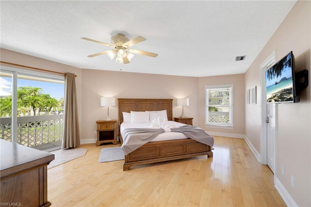 8246 Estero BLVD-32