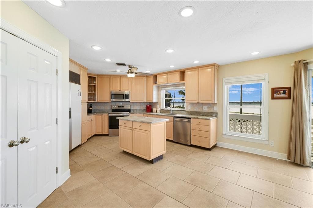 8246 Estero BLVD-19