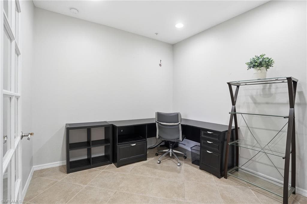 8515 Oakshade CIR 201-27