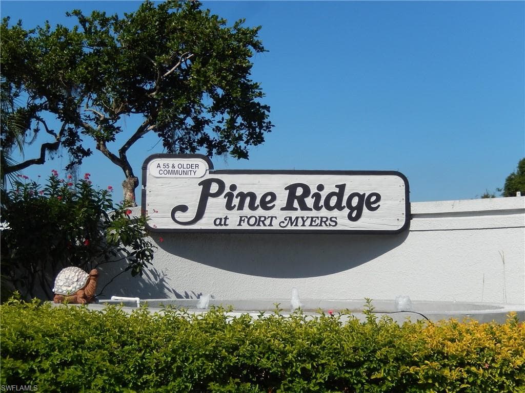 4681 Lakeside Club BLVD 4-2
