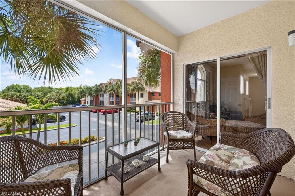 6361 Aragon WAY 202-21