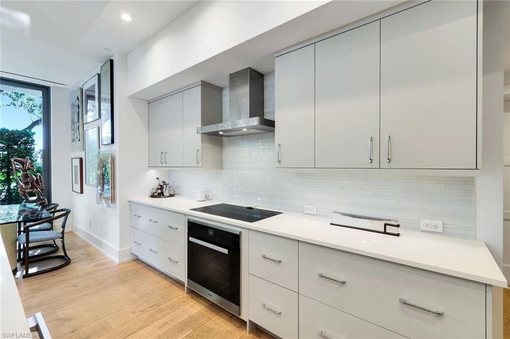 335 Banyan BLVD 4-20