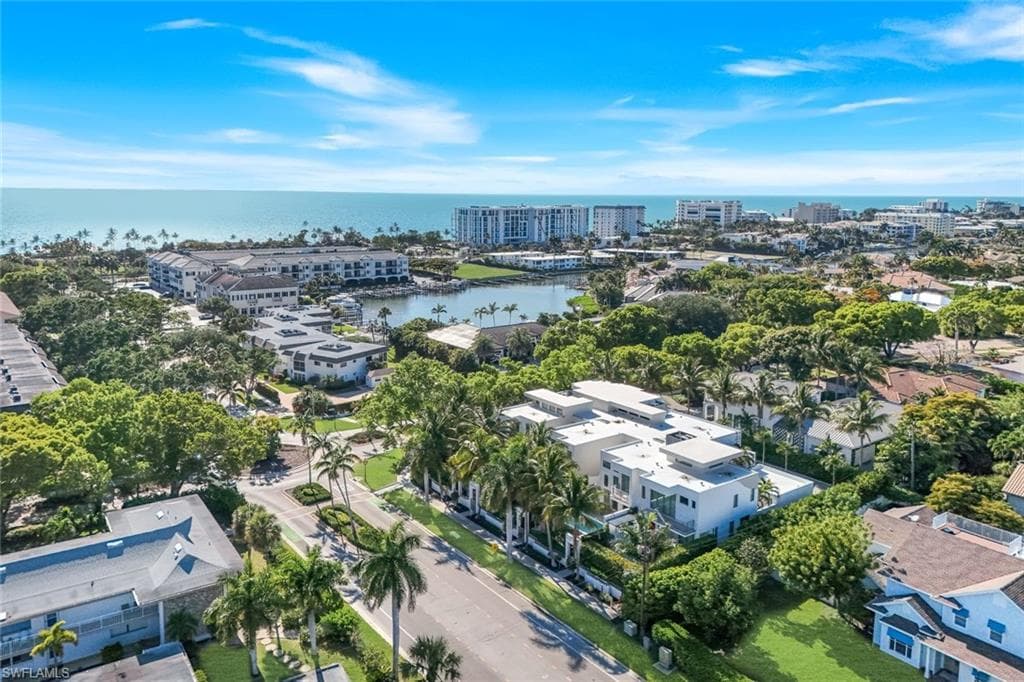 335 Banyan BLVD 4-49