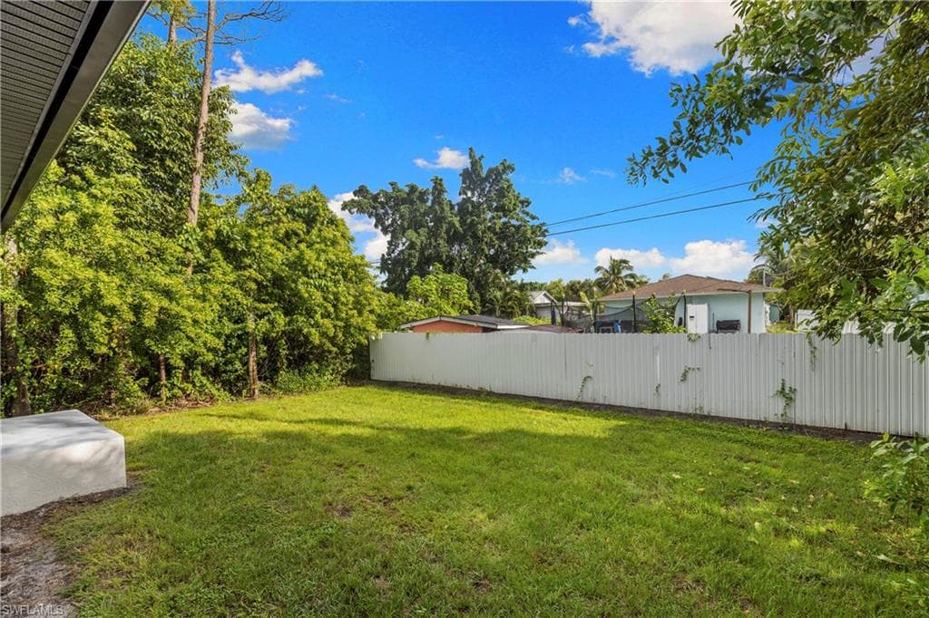 3012 Pine Tree DR-37