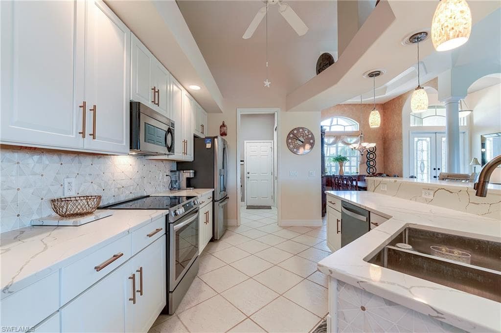8555 Southwind Bay CIR-10