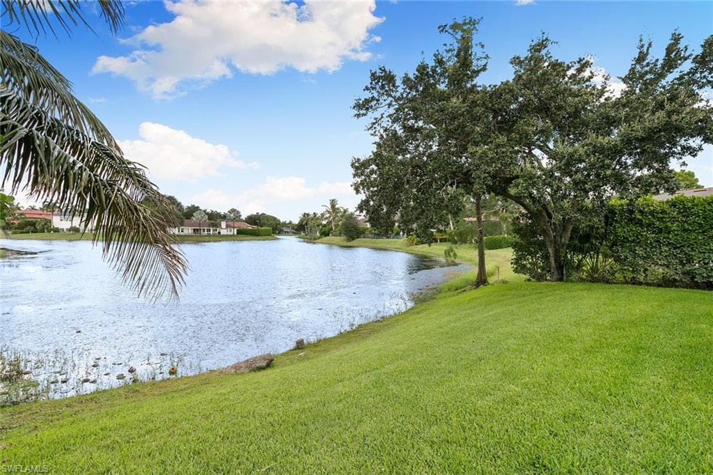 8037 Vera Cruz WAY-42