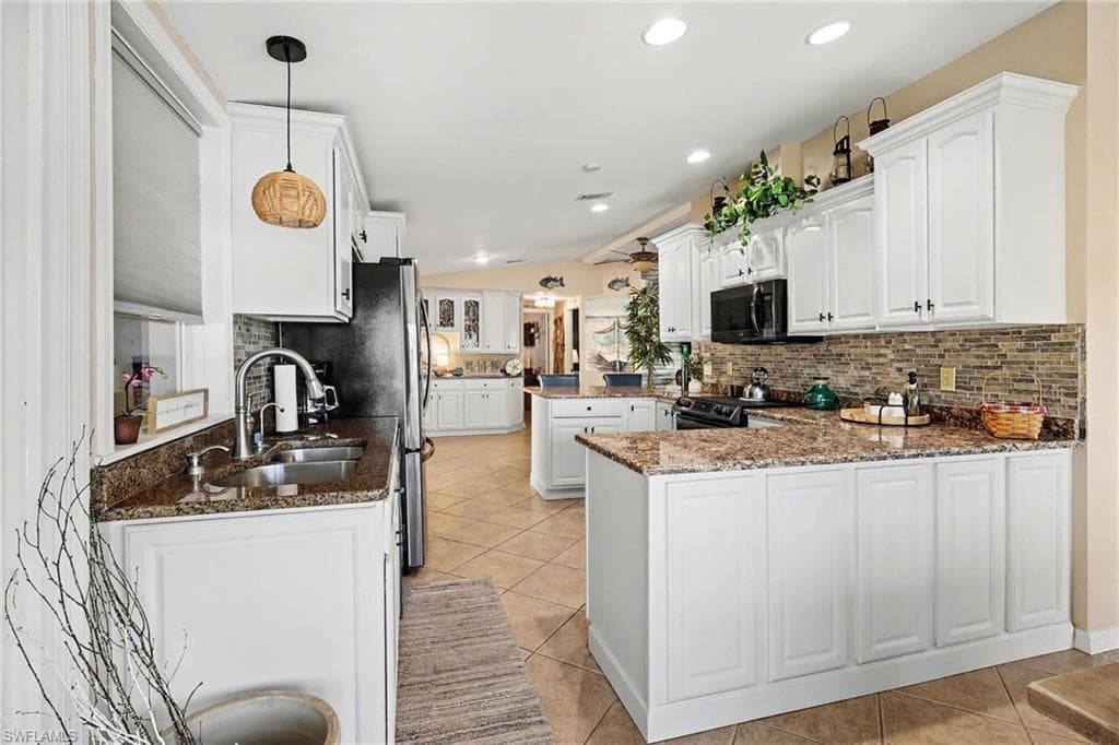 11111 Bayside LN-6
