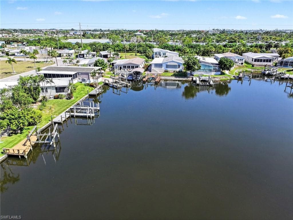 11111 Bayside LN-30