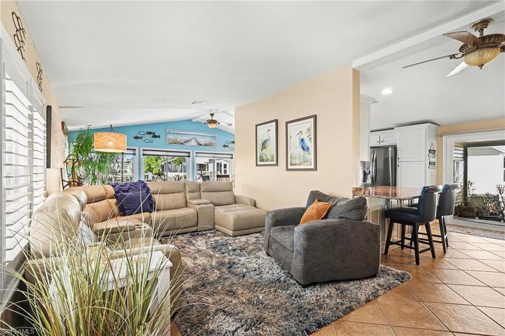 11111 Bayside LN-11