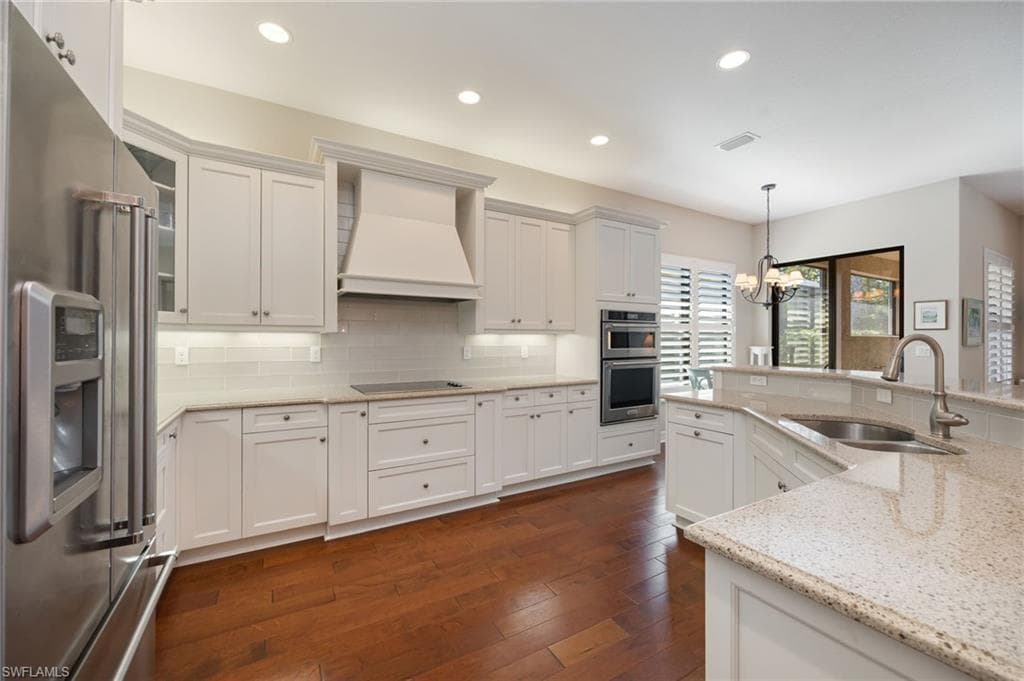 13736 Luna DR-6