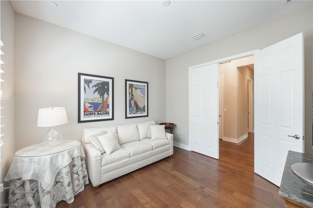 13736 Luna DR-20